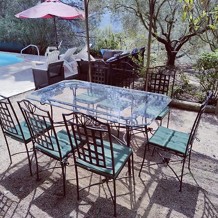 Villa Cigalons En Pleine Pinede Avec Piscine Chauffee De Mai A Septembre Auriol Luaran gambar